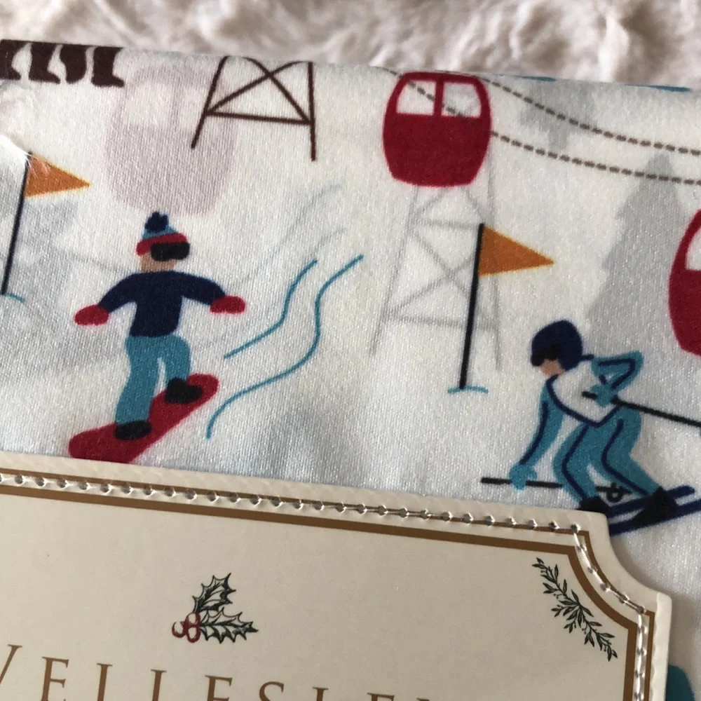 Wellesley Manor Ski Mountain Sheet Set - FULL